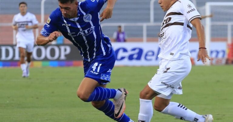 Godoy Cruz rescató un empate ante Platense en un estadio vacío