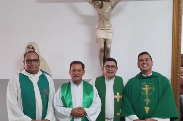 Ofrendan a la Virgen de Itatí el año lectivo del Seminario La Encarnación