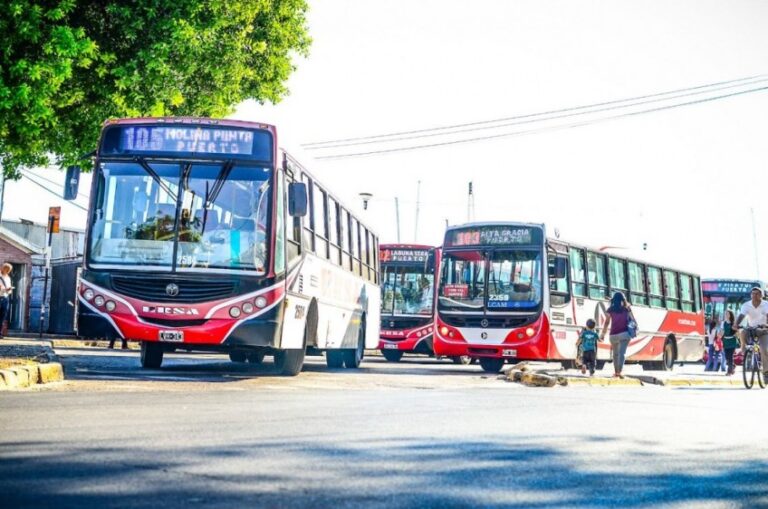 Anunciaron un paro de colectivos en Corrientes