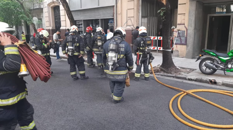 Se incendió una de las oficinas del anexo de la Cámara de Diputados.