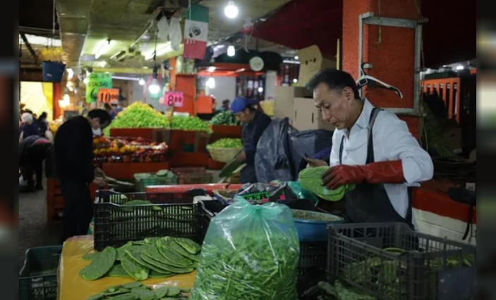 La inflación anual en México se desacelera a 3,77% hasta febrero