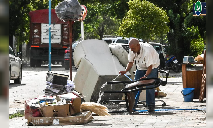 El agua ha ido cediendo y tenemos 523 evacuados, dijo el intendente de Bahía Blanca