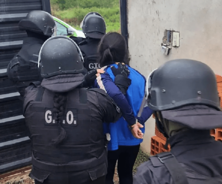 Tres mujeres resultaron detenidas acusadas de vender herramientas robadas