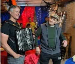 Un encuentro para siempre: el emotivo regalo de Los Alonsitos a un viejo amigo