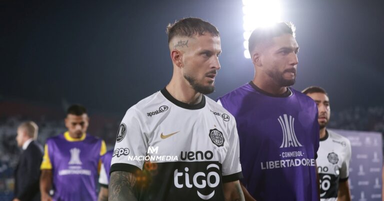 Video: el polémico gesto de Benedetto a los hinchas de Olimpia