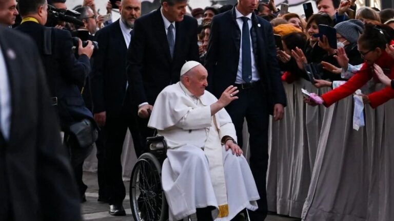 Conmoción mundial por el fallecimiento del papa Francisco