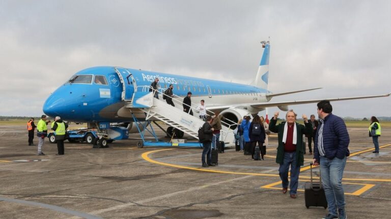 Qué rutas volará la nueva aerolínea autorizada por el Gobierno