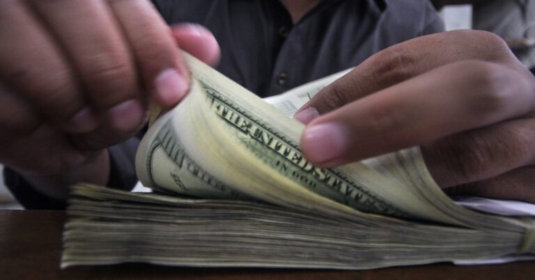 Dólar hoy: a cuánto cotizan el oficial y sus diferentes tipos de cambio este lunes 09 de junio