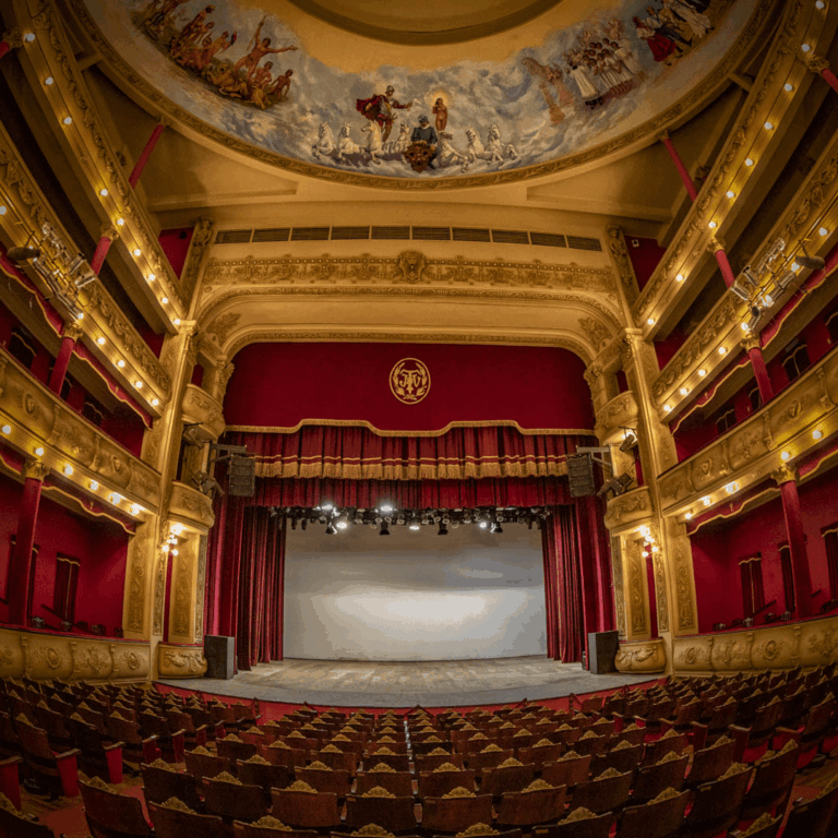 Fecha y obra para la reapertura del teatro Vera