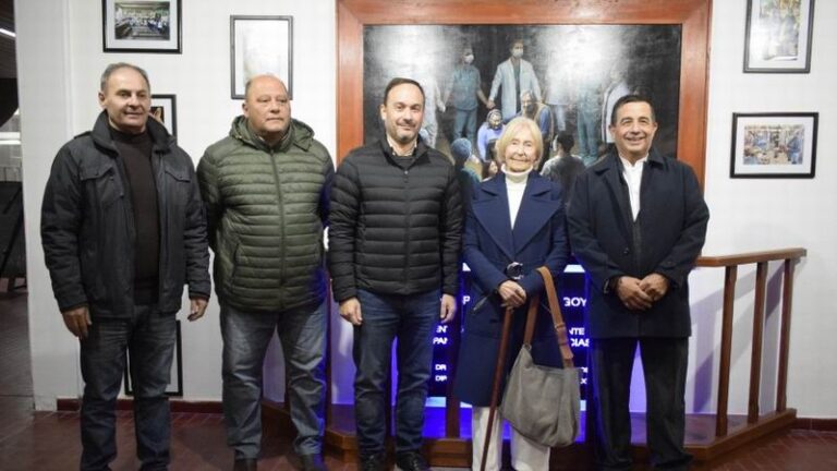 Homenaje a los servidores de la Salud que dieron todo de sí en la pandemia