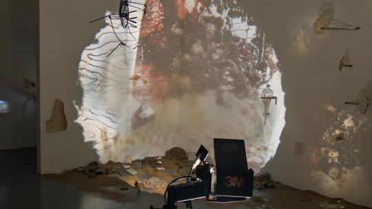 Todos los cuerpos, el cuerpo, una exposición con el principio de El Eternauta: Nadie se salva solo