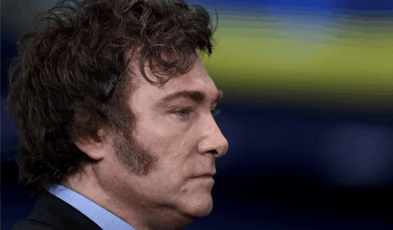 Javier Milei suspendió su viaje a Tucumán por condiciones meteorológicas.