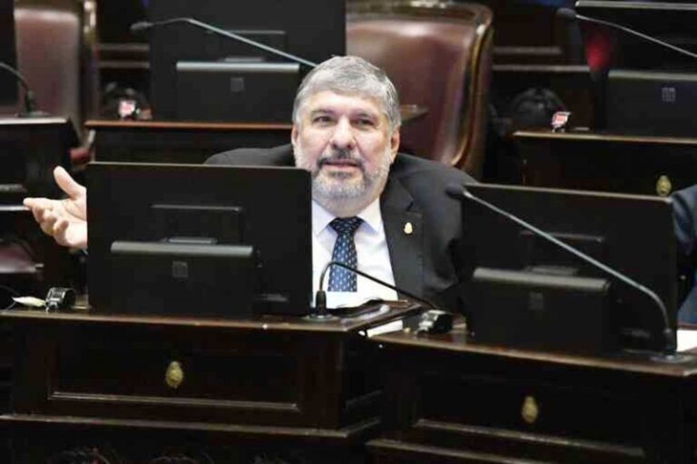 Solicitan que los gobernadores resistan los vetos del presidente Javier Milei