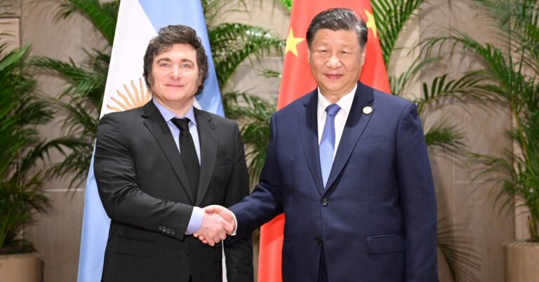Gesto de Milei a China: permitirá que sus ciudadanos entren sin visa a la Argentina