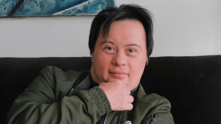 Un actor chileno con síndrome de Down junta firmas para ser presidente: Es un paso que nunca imaginé