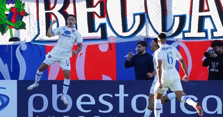 Tigre aprovechó un error y le gana a San Lorenzo que se quedó con diez