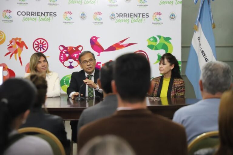 Cardozo: Seguimos peleando para que la gente se vacune y proteja a su familia