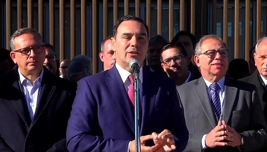 Valdés anunció aumento salarial superior al 10% para estatales