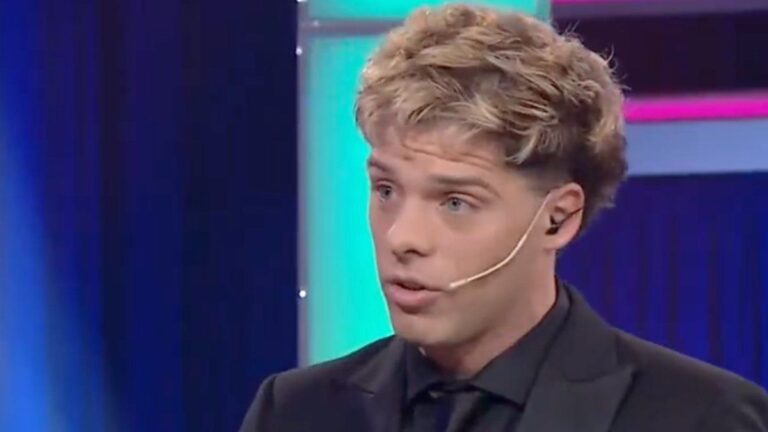 El incómodo momento que vivió Santiago Maratea con un participante en su debut en Trato Hecho