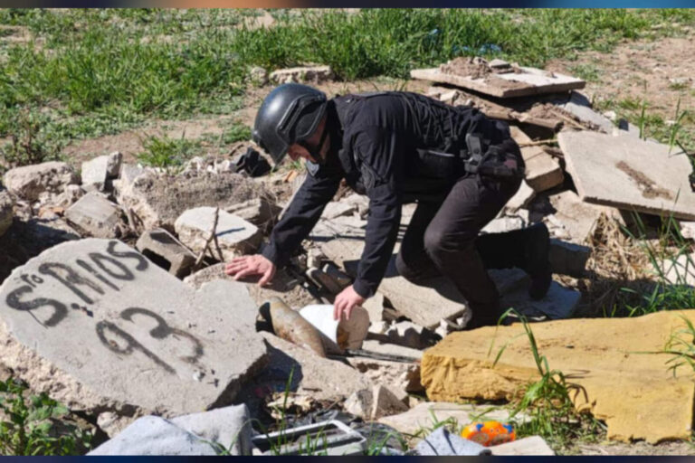 Córdoba: hallan cabeza de cohete militar en barrio Inaudi durante limpieza urbana
