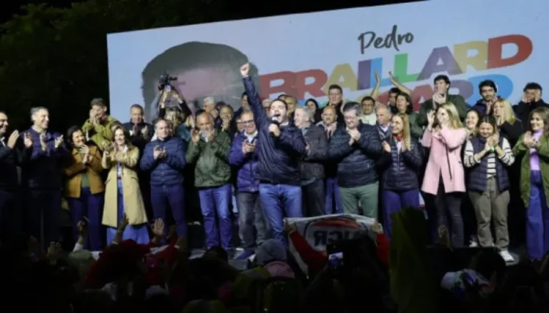 Últimas dos semanas: la campaña se enciende muy picante en las redes