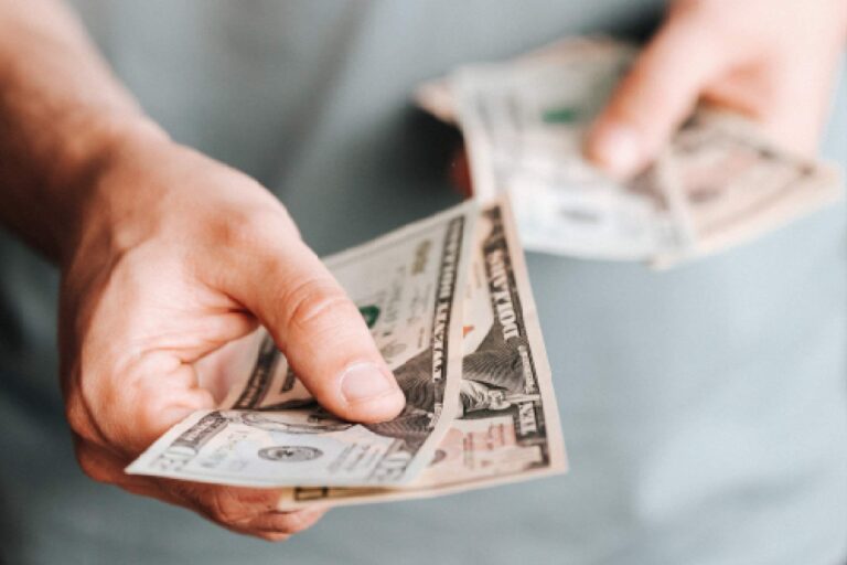 Precio del dólar hoy en México: tipo de cambio en vivo y a cuánto cotiza en pesos este martes 26 de agosto