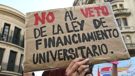 Por los recortes la Universidad de Rosario lanza un Programa de Solidaridad para quienes quieran donar