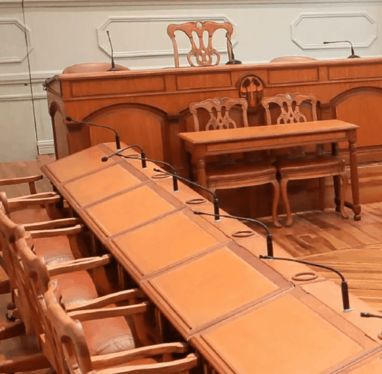 237 concejales se elegirán en las comunas