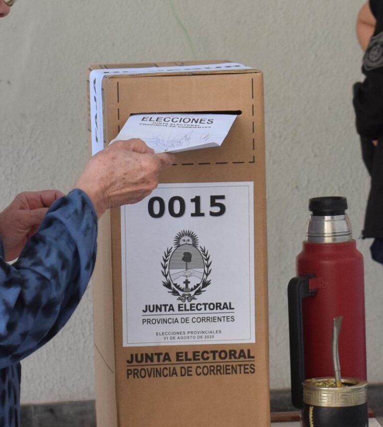 Vamos Corrientes dominó las urnas municipales en toda la provincia