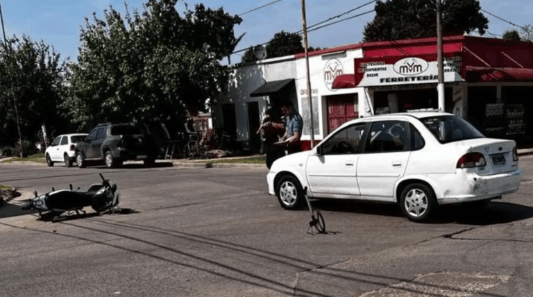 Tragedia en Corrientes: una joven murió en un siniestro vial y otra resultó herida