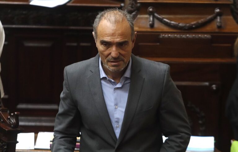 Milei furioso con Lule Menem por el desastre libertario en Corrientes