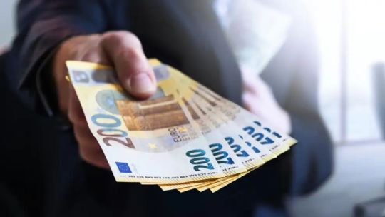 A cuánto cerró el euro blue este viernes 12 de septiembre