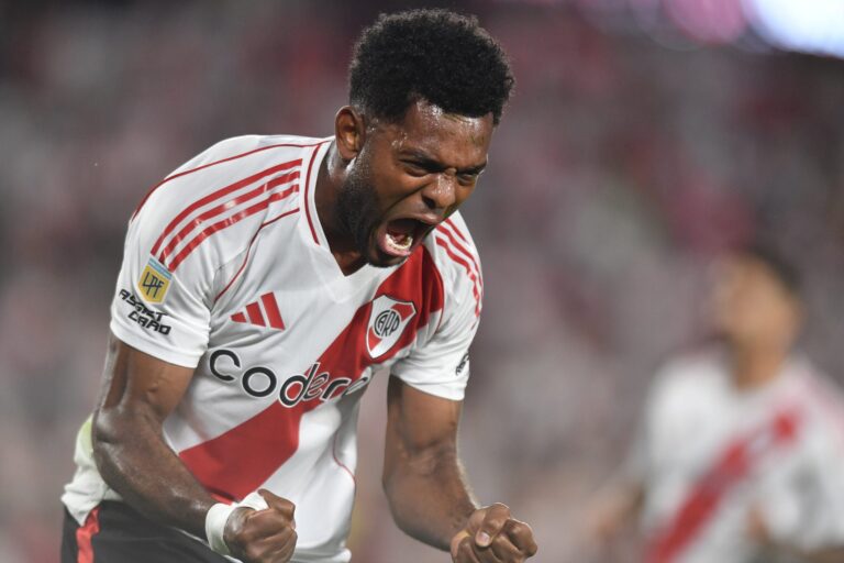 CLAUSURA 2025: RIVER VIAJA A TUCUMAN CON LA MENTE EN PALMEIRAS