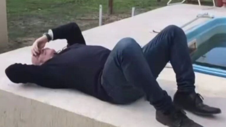 José Luis Espert, cada vez más complicado: viralizan video tomando sol en la casa del narco Fred Machado