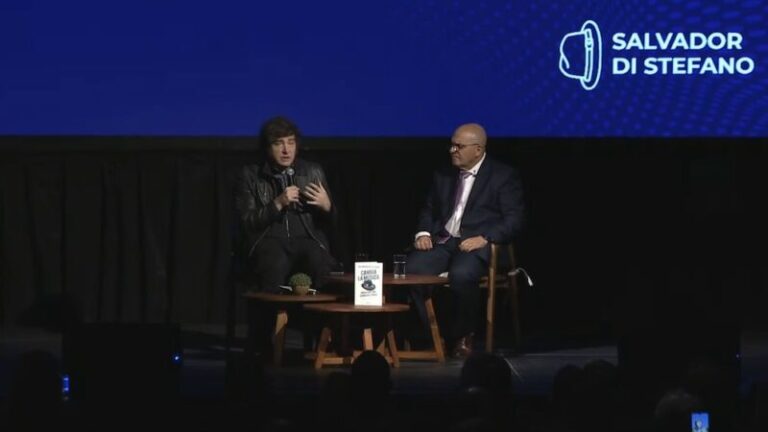 Javier Milei, metido de lleno en la campaña