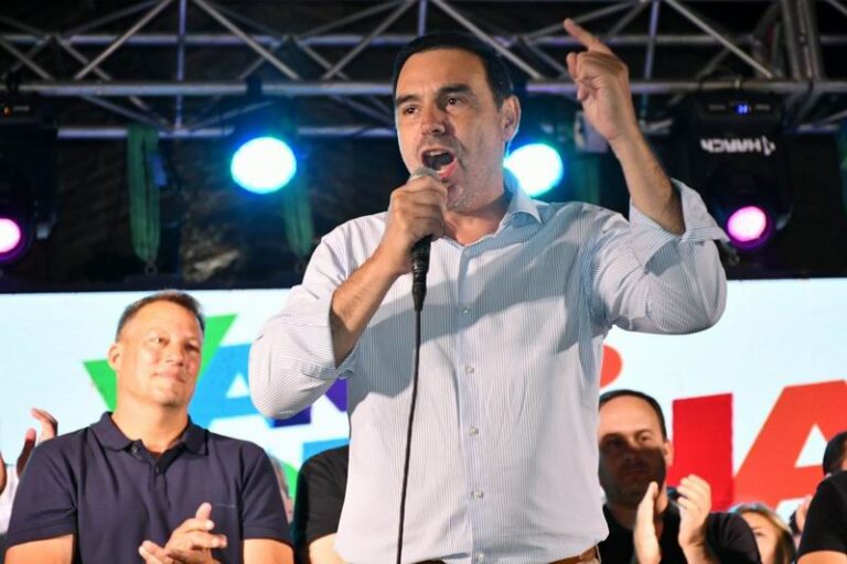 Gustavo Valdés: Vamos a levantar Corrientes y a defender la provincia