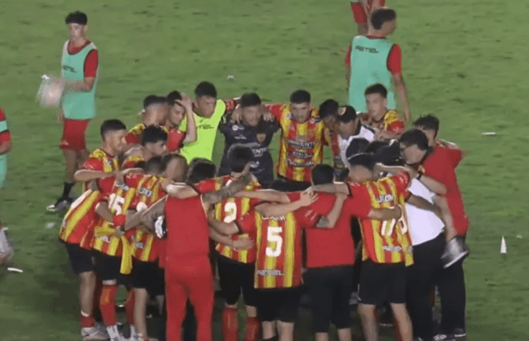 Boca Unidos venció a Juventud Antoniana e irá a Salta con ventaja