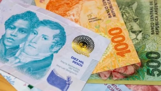 El poder adquisitivo del salario volvió a caer al nivel más bajo