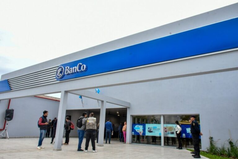 El Gobernador inauguró el nuevo Centro Único de Pagos del Banco de Corrientes: cuándo abrirá al público?