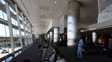 Miles de pasajeros de Aerolíneas Argentinas se verán afectados por una medida de fuerza