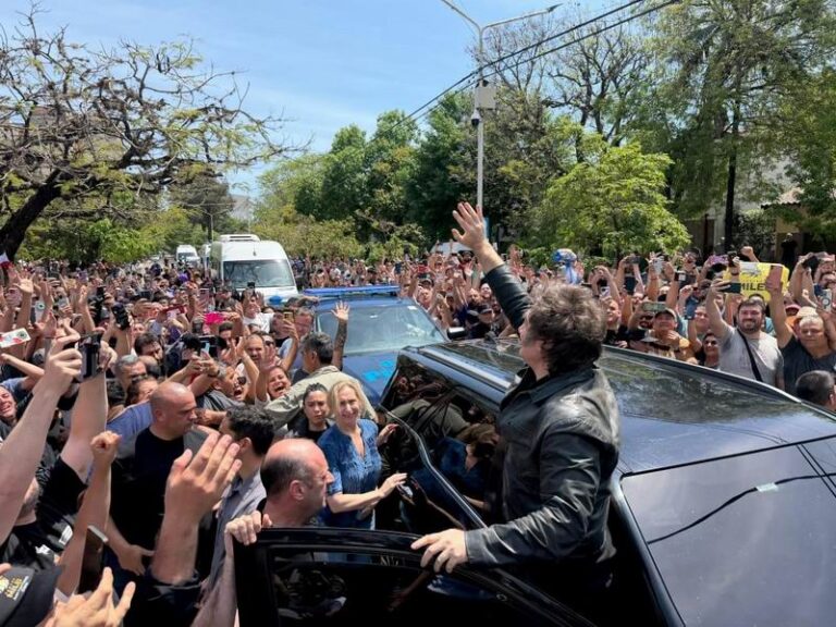 En Corrientes y el Chaco, Milei hizo pata ancha