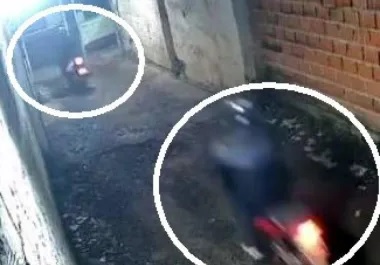 Sustrajeron cuatro motos de un negocio y otras dos de un garaje