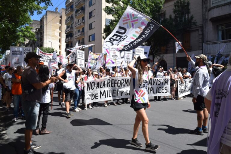 Córdoba. Jornada de movilización contra el ajuste de Llaryora y la reforma laboral