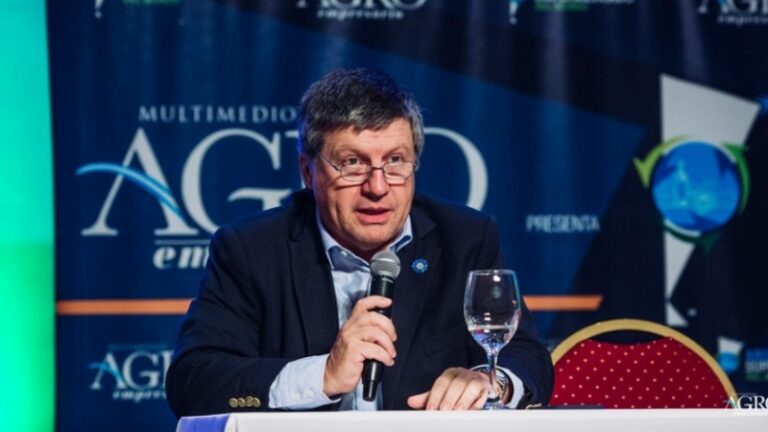 Denuncian que Miguelez pagó 180 millones en horas extras en el Mercado Central sin autorización del directorio