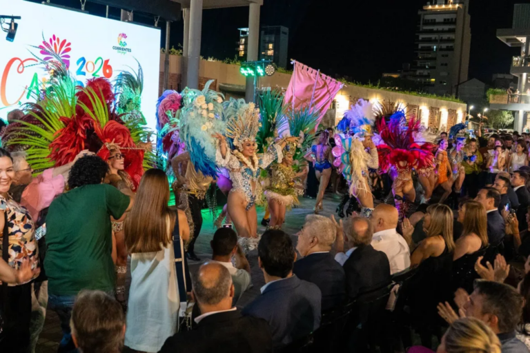 Valdés lanzó oficialmente el Carnaval de Corrientes 2026: fechas, obras y anuncios clave