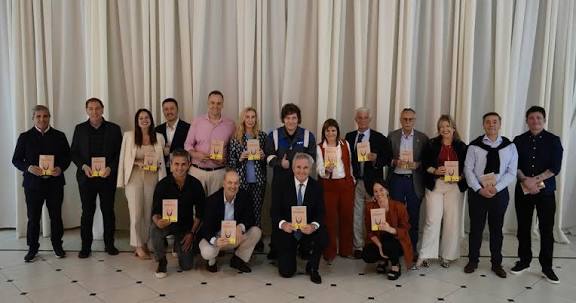 Mili otorga aumentos salariales a Ministros y altos cargos