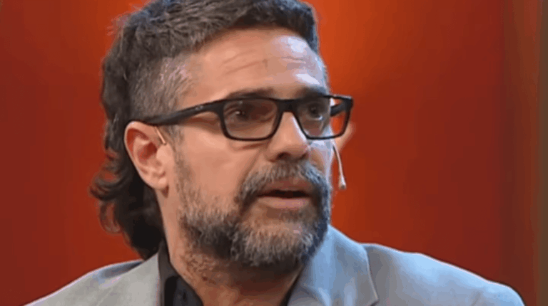 Aseguran que Luciano Castro engañó a Griselda Siciliani con otra mujer.