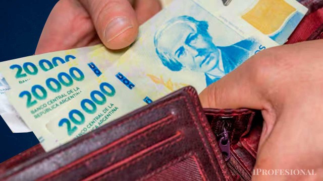 Aumento de sueldo confirmado para bancarios: el básico ya supera los $2 millones