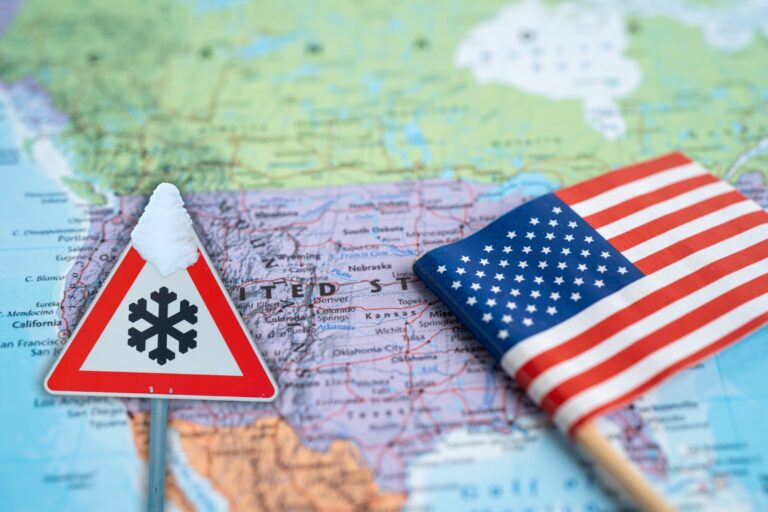 Alerta por caída de hielo en Nueva York y una nueva tormenta se dirige al sur de Estados Unidos