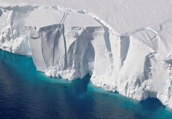 La Antártida perdió 12.800 km de hielo en 30 años, según un estudio